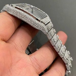 El yapımı ayar geçişli vvs moissanite elmas buzlu lüks mekanik watchc3mv