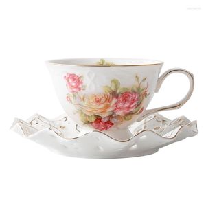 Filiżanki spodki Chińskie kostne kostki Porcelanowa kawa Zestaw Elegancki herbata White High Tazas Miniaturowa i spodek Rose HH50BD