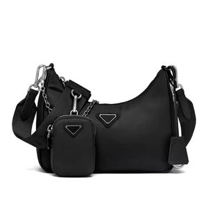 HH Women Luxurys Designers väskor Chest Pack Lady Tote Chains Handväskor Messenger Ryggsäck Nylon Crossbody Bag European och American 218F