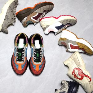 Vintage Rhyton Sneakers Erkekler Kadınlar Günlük Ayakkabılar Klasik Platform Eğitmenler Deri Sneaker Çok Renkli Eski Baba Eğitmeni Çilek Fare Ağız Eğitmeni
