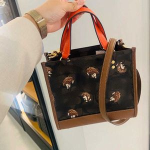 어깨 가방 새로운 디자이너 여성의 귀여운 컬렉션 9 월 Dempsey 핸드 헬드 토트 One Shoulder Crossbody Shopping