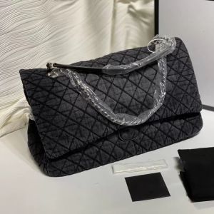 Wholesale Denim Maxi Jumbo Classic Flap Bags Quilted Meatlasse Chain Crossbody ShoulderLuxury Designer Fashion Street Cool Large Capacity Outdoor Travel handbag