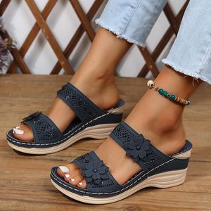 Sandals Plus Size Women's Shoes 2022 Summer Retro Roman Women Pu Casual Flower Wedge Platform