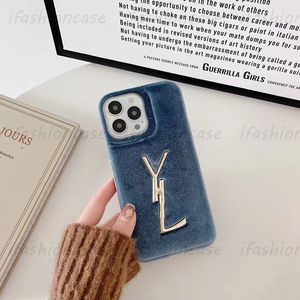 Fashion Furry Pink Wool Phone Cases Designer Case Luxury Brand Gold Y Phonecase For IPhone 14 Pro Max Plus 13 12 11 Case 5 Colors Cover Top