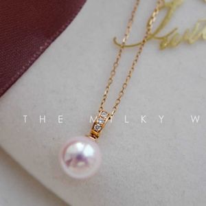 Designer Ayoko Woman Halsband Cherry Blossom Pink Pearl Pendant havsvatten är rund och felfri extremt ljus enkel stil