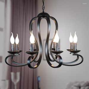 Żyrandole kutego żelaza oświetlenie żyrandol Nordic American Cotry Modern Candle Style Style Vintage White/Black Home E14