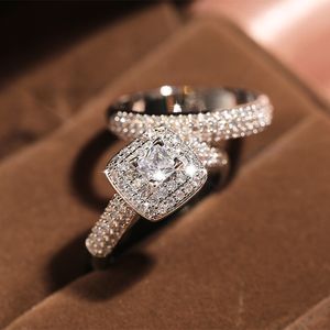 خواتم العلامة التجارية للأزياء للنساء Top Designer S925 Sterling Silver Women's Ring Luxury Full Diamond Enging Ring Woman Valentine Gift