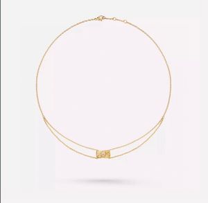 spetsar Coco Crush Moon Necklace Nytt i lyxigt fina smyckekedjans halsband för kvinnors hänge K Gold Heart Designer Ladies Fashion With Pack Box