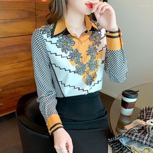 Kvinnors blusar trycker Satin Kvinnors sommar 2022 Silk Fashion Plaid Shirts Lossa l￥nga ￤rmar Koreanska eleganta toppkl￤der