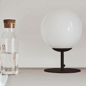 Lampade da tavolo Lampada in vetro di lusso leggero Camera da letto Comodino Studio Ristorante Bar Moderno minimalista