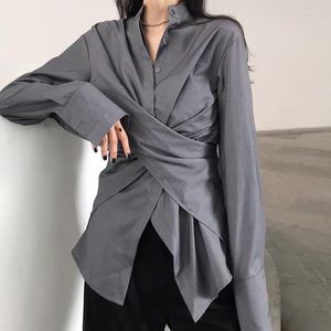 Kvinnors polos 2022 Fall Lace-up Chiffon Design Shirt Solid Color Lapel Oregelbundna skjortor Kvinnor Långärmad rakt Ruched Slim Bluses