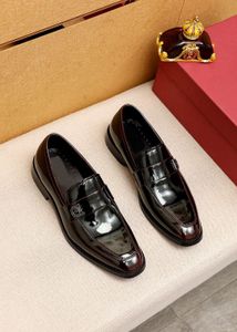 2023 Erkek Parti Gelinlik Ayakkabıları Marka Orijinal Deri Ofis Resmi Oxfords Erkek Ayakkabı El Yapımı Brogue Flats Boyut 38-45