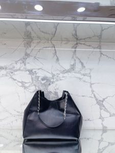 Сумочка роскошные дизайнеры на плечах сумки женщина модные классические сумочки Материал Кожа с ограниченной сумкой высокая емкость дорожки сумки для покупок практично очень хорошо