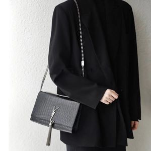 Designer-Tasche, Hand-Schulter-Marke, Y-Naht, Luxus-Leder, Damen-Metallkette, große Kapazität, Mehrzweck, schwarze Muschelschale666