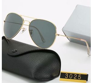 Tasarımcı Aviator 3025R Erkekler İçin Güneş Gözlüğü Rale Ban Gözlükleri Kadın UV400 Koruma Gölgeleri Gerçek Cam Lens Altın Metal Çerçeve Sürüş Balıkçılık 3