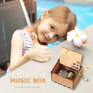 Decorative Figurines Children/Friends Christmas Gift Carved Hand Cranked Musical Box Red Wooden Manual Child Birthday Present