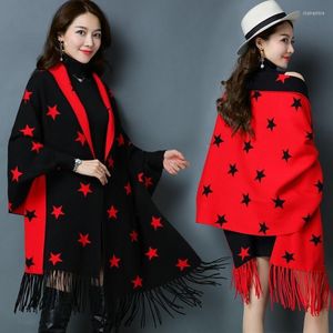 Kvinnors stickor sjaltröja Kvinnor Cardigan Poncho Autumn Winter Knited Tops Bat Sleeve Loose Cape Jacket Lady Tassel Cloak Coat Korean