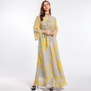 Ethnic Clothing 2022 Muslim Wind Women's Dress Beads Burn Flower Evening Big Swing Temperament All-match Abayas