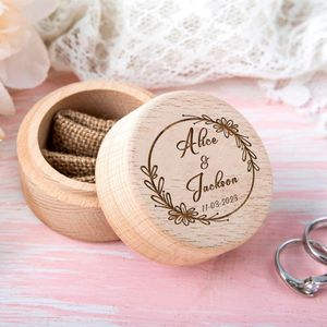 Party Favor Personlig vigselring Box Custom Wood Boxes Anniversary Gift Engagement Keepsake graverade bärare gåvor till henne