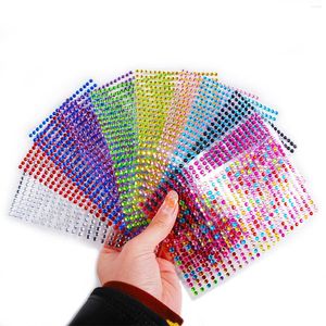 Tırnak Sanat Dekorasyonları 2 Sheets Glitter elmas yüz mücevherler Rhinestone Stickers DIY Çıkartma Otobüsü Giyim Aksesuarları