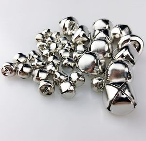 Zapasy imprezowe 50pcs 30 mm Jingle Bells Żelazne koraliki małe do dekoracji festiwalu/dekoracje choinki