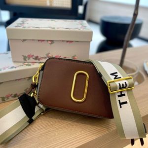 Quality luxury designers bags handbags messengerbags single shoulder bags fashionable style women's boutique bag exquisite color matching 18-11-7cm