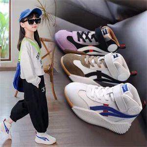 Sneakers Sneaker Sneakers Spese per bambini per ragazze e ragazzi stivali autunnali PU Leather Outwearing Flats 1-10y Taglia 21-30 White GC1866