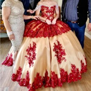 Champagne Red Champagne Quinceanera Abiti in pizzo Applique Tulle in rilievo dalla lunghezza del pavimento della spalla Sweet 16 Birthday Party Ball Ball Formale Evening Vestidos 403 403