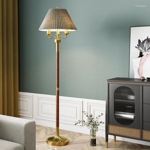 Lampy podłogowe plisowane salon retro amerykański internet celebrytka High-end Nordic INS Sypialnia Badanie pionowe stół