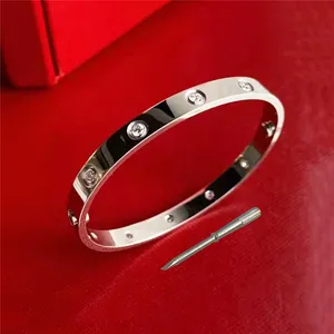 Silver High End Luxury Screwdriver Love Armband Designer Diamond Armband Fashion Armband Unisex Rostfritt stål Jewelry Christmas Party Wedding Presents