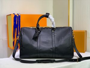 Duffel Bags Luxurys Designer på alla Bandouliere 55 50 45 cm kvinnor resväska mode män klassiska läder sport utomhus förpackningar mjuksidig resväska bagage keepall