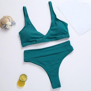 Kvinnors badkläder Simning Kvinnknapp Bikinis Swimsuit Beach Green Tvåbit Bikini Set 2022 Sexig Lady Tankini Badkvinnor