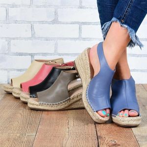 Sandaler Fashion Summer Solid Open Toe Platform Wedges Shoes for Women Peep Buckle Strap Leather