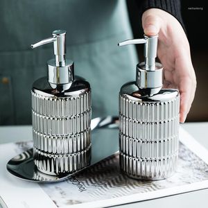 Аксессуары для ванны набор Light Luxury Ceramic Cemolplating Want Want Soap Dispenser Shampoo Press Bottle Bottle Accessories