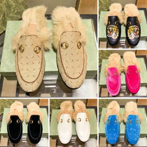 Princetown Designer tofflor päls sandaler kvinnor glider vinter varm ull hem casual skor loafers topdesigners045