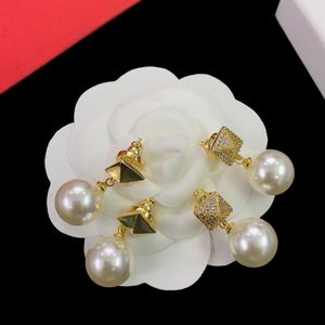 Simple sweet Pearl round ball Pendant earrings Dangle women creative catwalk Ear Studs earring Designer Jewelry Girls Gift VALE4 -- 06