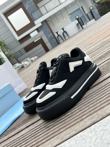 SHOES P05 designer top version pure handmade custom 2022 new Prajia couple thick-soled sneakers