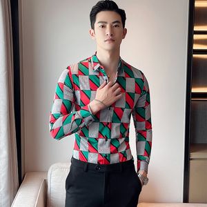 Camisas casuais masculinas todas as esta￧￵es de luxo masculino mangas longas de cor vermelha verde impressas novas camisas subcoat roupas de vestu￡rio Man Roupos M-4xl