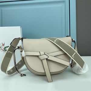 lowew lowwe loewebag Shoulder Bags Lady Gate Handbag Purse Genuine Leather Embroidery Letters On Strap Crossbody Bags Fashion Letter Waist Wallet Chest Pouch 23061