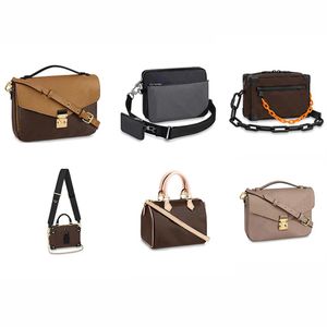 Luxurys tasarımcı omuz çantaları bayan tek zincirli tasarımcı çanta yeni totes çanta kadın moda klasik çapraz vücut kasası cov327o