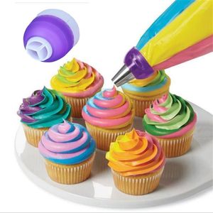 Strumenti di cottura 1 pz 3 fori Convertitore di decorazioni per torte Mix Colori Ugello per tubazioni di glassa per cupcake