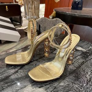 Womens Gold Stiletto Sandaler Fashion Crystal Diamond 10.5cm Ultra High Heel Dress Shoes Luxury Designer Shoe Bankett Wedding Party Sandal