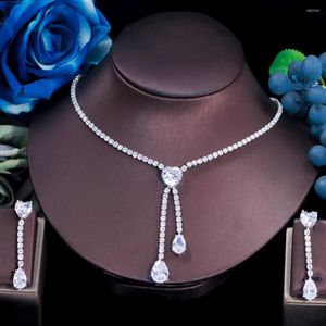 Orecchini di collana Impostare tre grace scintillanti zirconia cubica amore forma del cuore a lungo calcio di costume da matrimonio per donne t0623