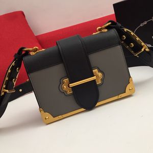 Кожаная металлическая блокировка роскошной сумки дизайнер дизайнер пакет для плеча мода мода женские сумки классические раскладушки для флип -кошелек