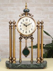 Bordklockor Creative Desktop Mechanical Bedside Digital Clock Retro European Office Home Decoration Luxury Budzik Desk Prydament 50zz