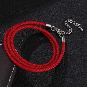 Braccialetti con ciondoli Gioielli di moda da donna Bracciale multistrato in pelle intrecciata rossa Chiusura a moschettone Corda regolabile Regali