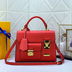 Solid Handbag Trapezoid Shape Totes Bag Grained Leather Shoulder Crossbody Väskor Fashion Letter S-Lock Golden Hardware Flap Totes Mini Extern ficka