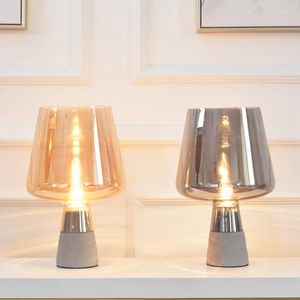 Lampy stołowe szklane lampa włoska czytanie światło E27 Modern betonowy salon sypialnia sypialnia nocna dekoracje domu
