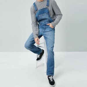 Herrespår mode denim rompers män solid hög midja lyft kombination en bit kläder 2023 ficka lång jumpsuit övergripande totalt