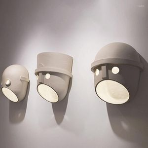 Vägglampor Party Lamp Nordic Modern LED Corner Light For Bedroom Mask Harts Dekor Lights Decoration Creative